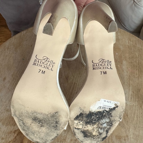 BADGLEY MISCHKA Satin Isabel Pump Champagne Size 7 - Picture 7 of 7
